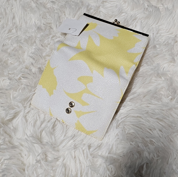 Tri-Fold Wallet BUXTON Yellow & White RFID Coin Purse Pebble Leather Floral - Picture 4 of 12